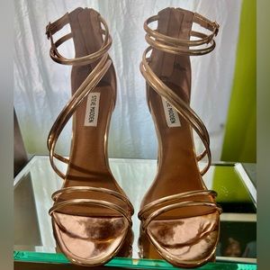 Rose Gold Steve Madden stewpot heels